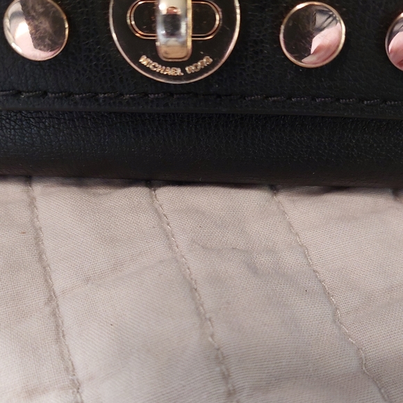 Michael Kors LG Tote - Picture 12 of 14